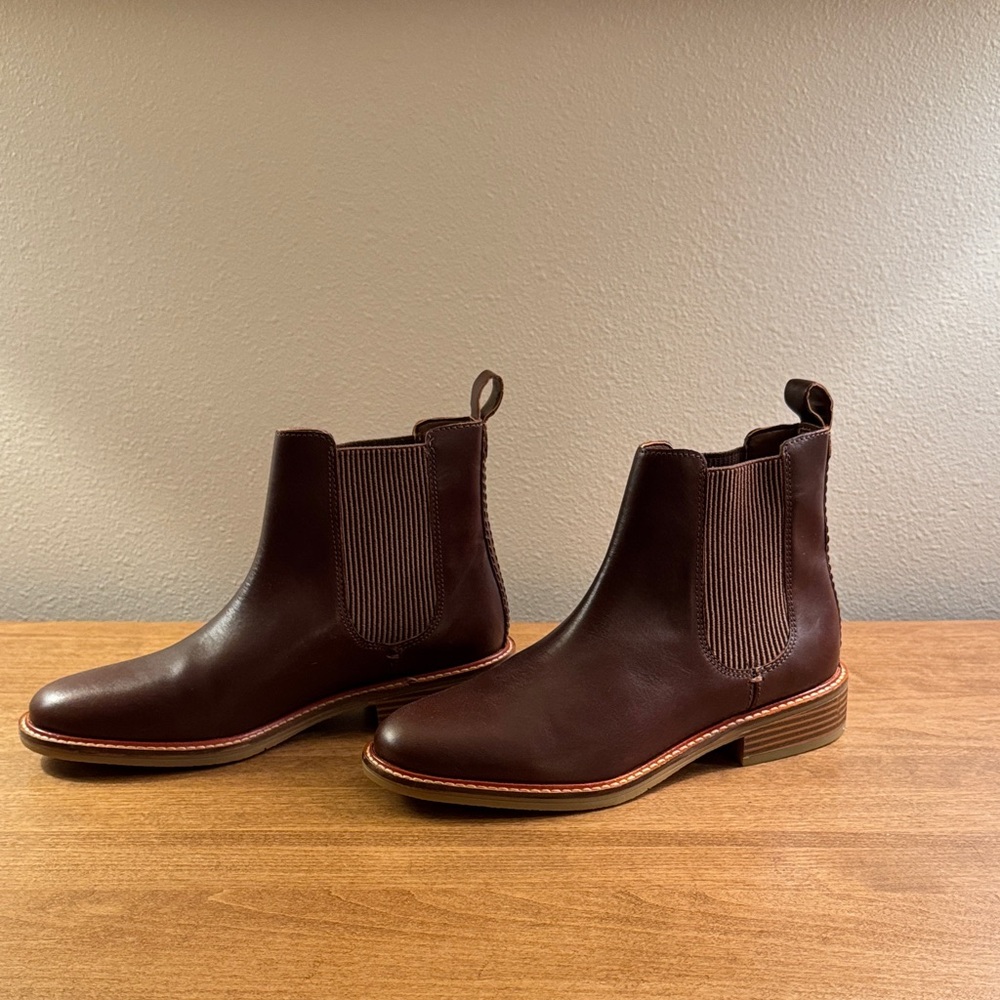 Clarks Rich Brown Leather Chelsea Boots
